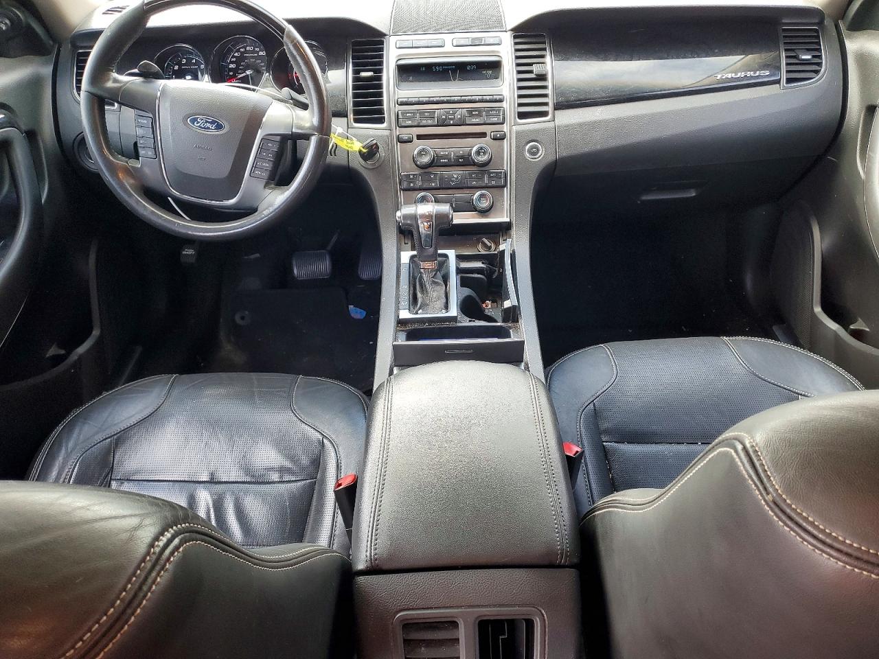 2010 FORD TAURUS LIMITED photo 8