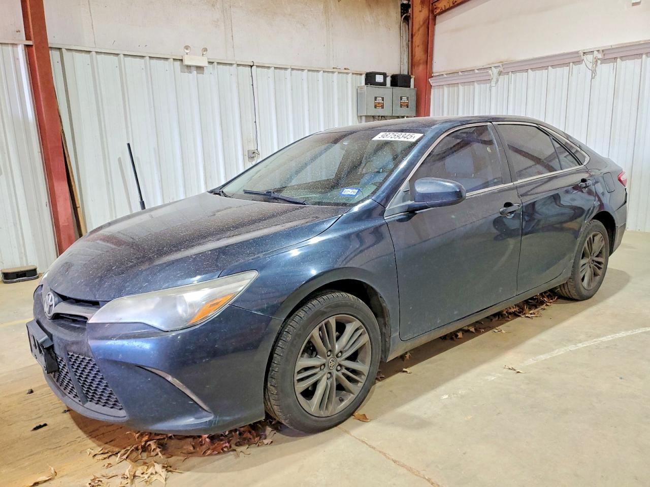 2016 TOYOTA CAMRY