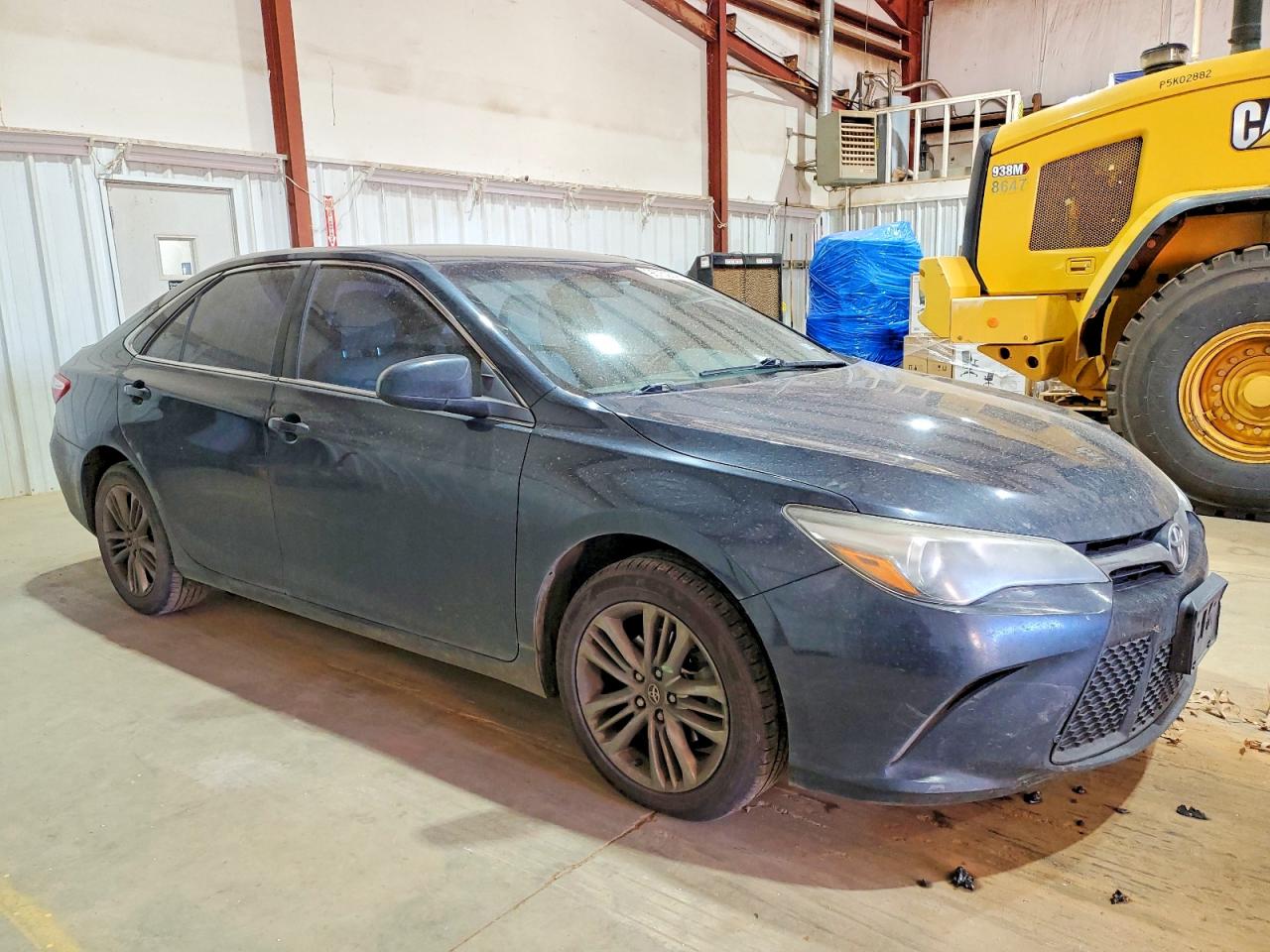 2016 TOYOTA CAMRY LE photo 4