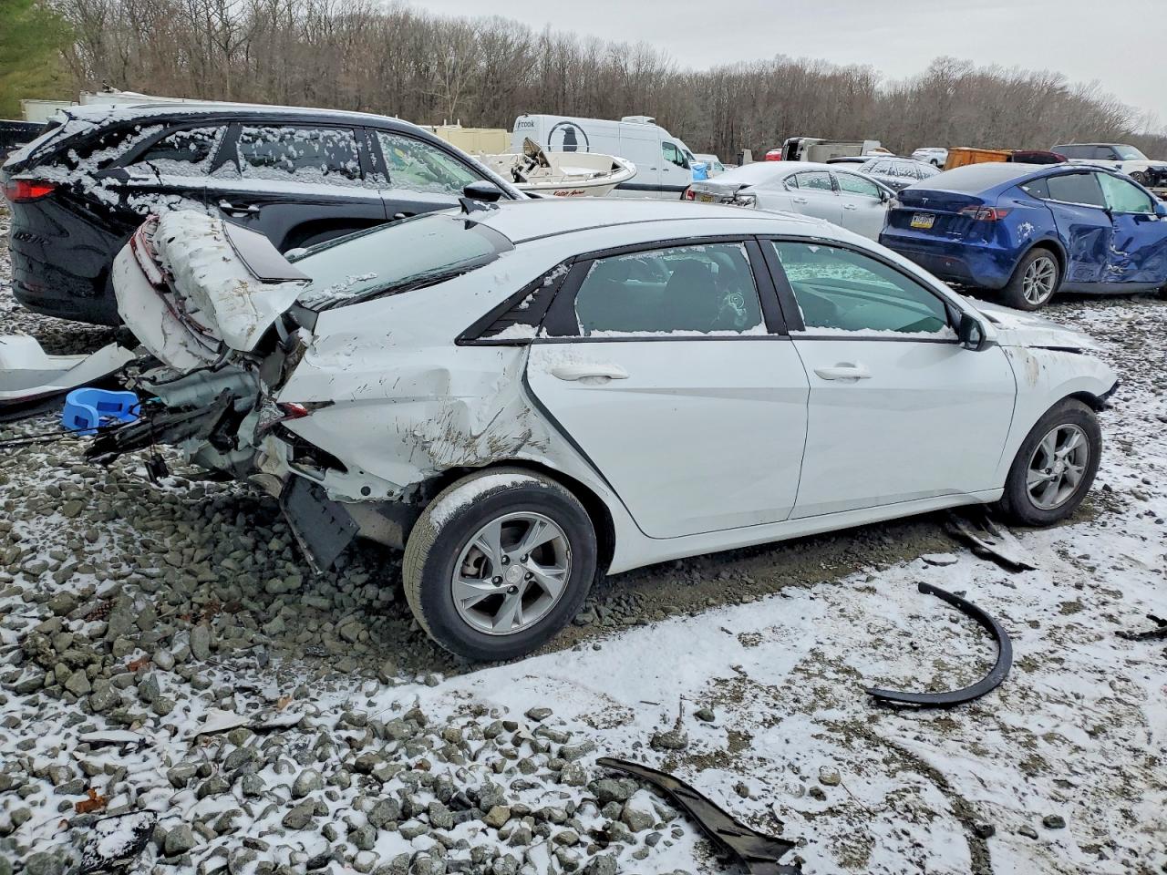 2021 HYUNDAI ELANTRA SE photo 3