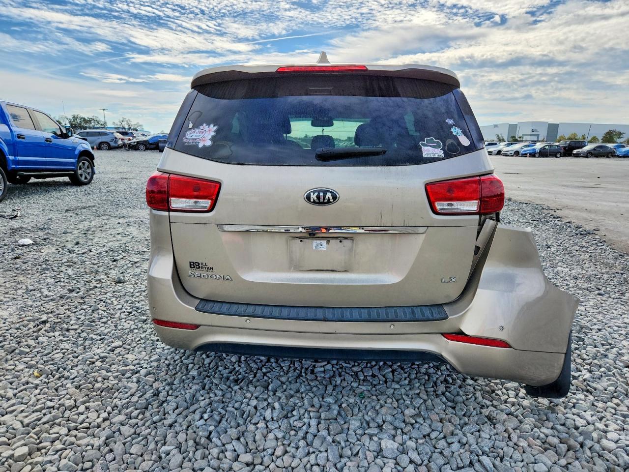 2016 KIA SEDONA LX photo 6