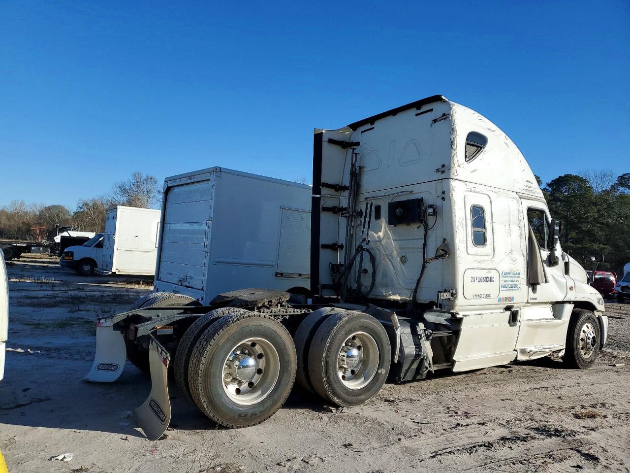 2016 FREIGHTLINER CASCADIA 125 SEMI TRUCK photo 7