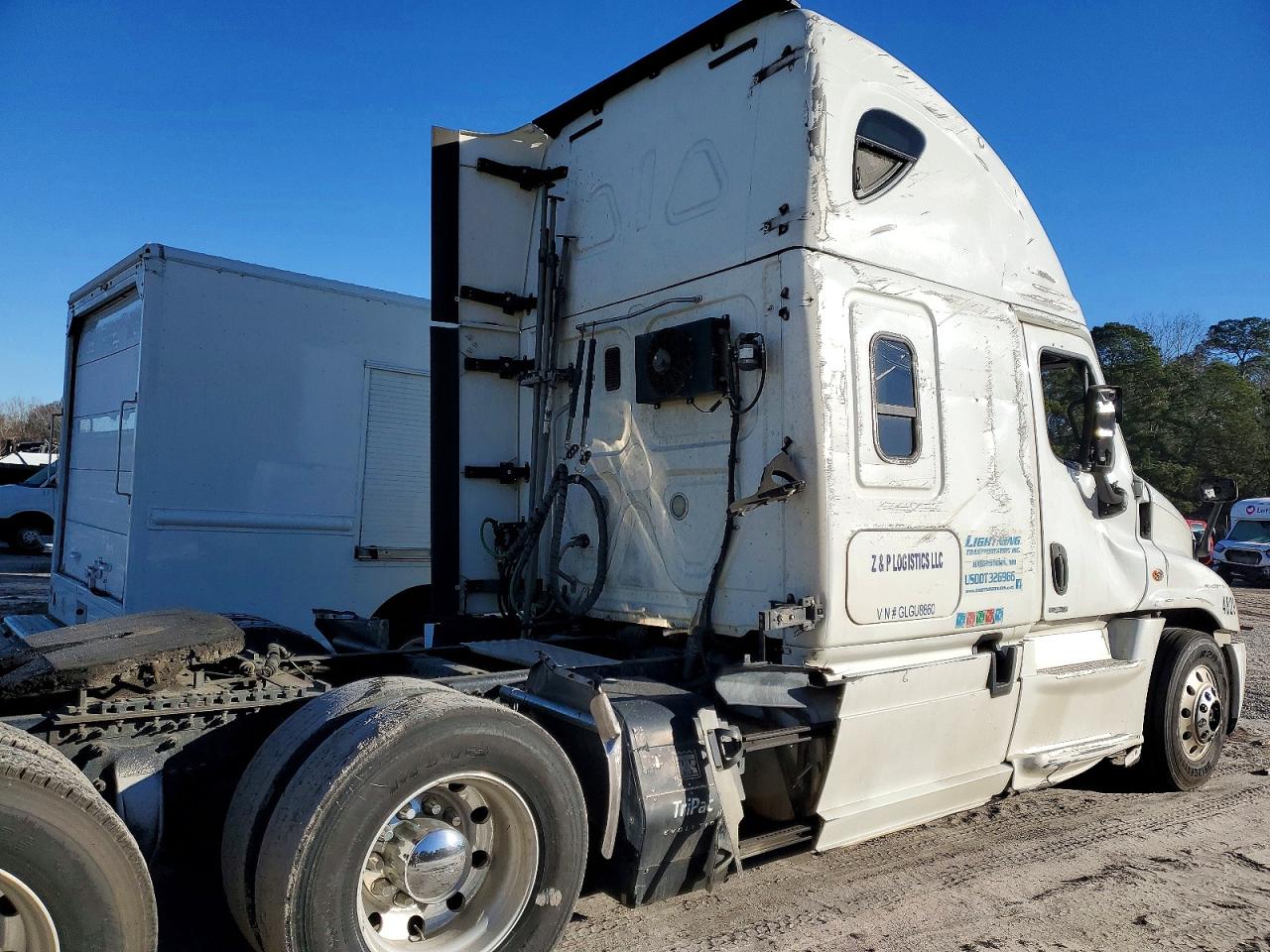 2016 FREIGHTLINER CASCADIA 125 SEMI TRUCK photo 17