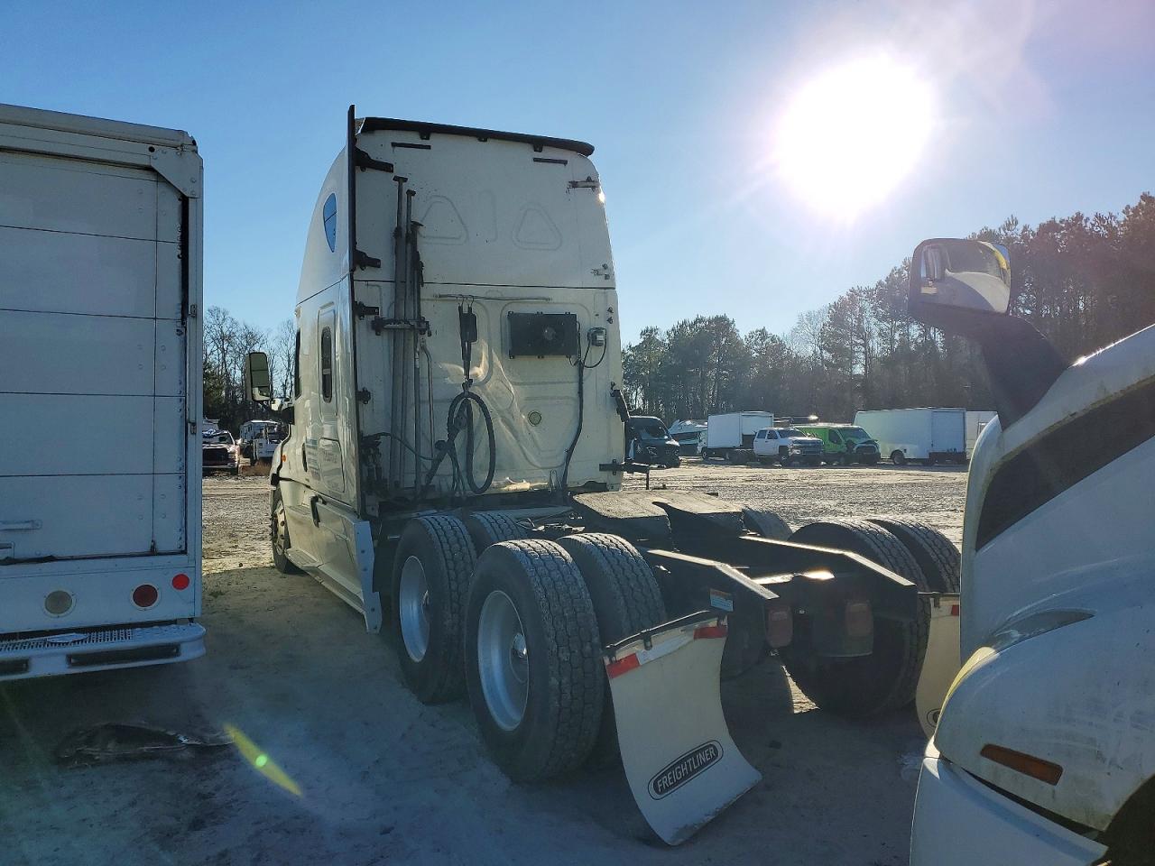 2016 FREIGHTLINER CASCADIA 125 SEMI TRUCK photo 5