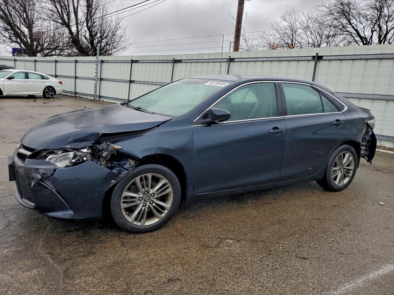 2017 TOYOTA CAMRY