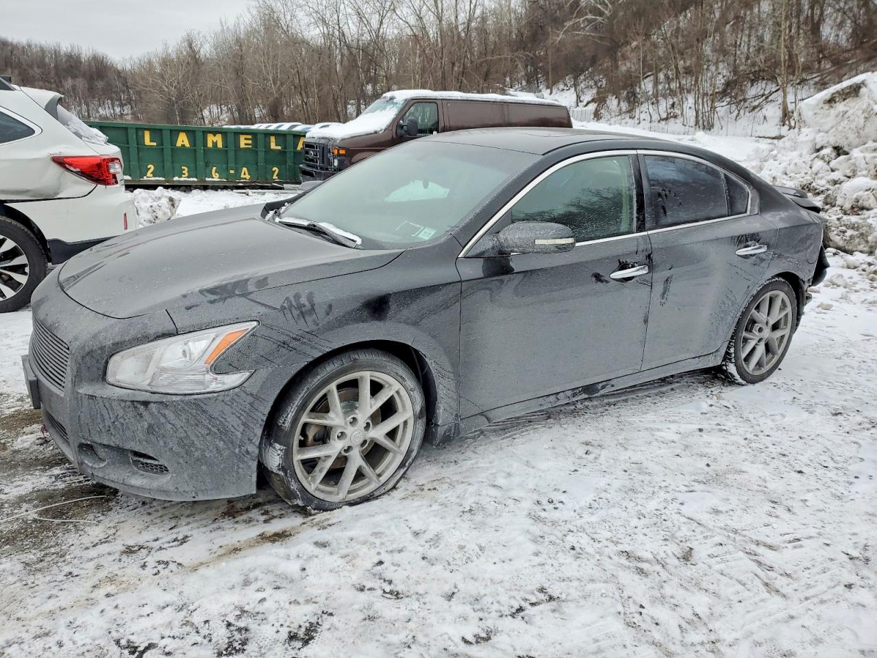 2010 NISSAN MAXIMA