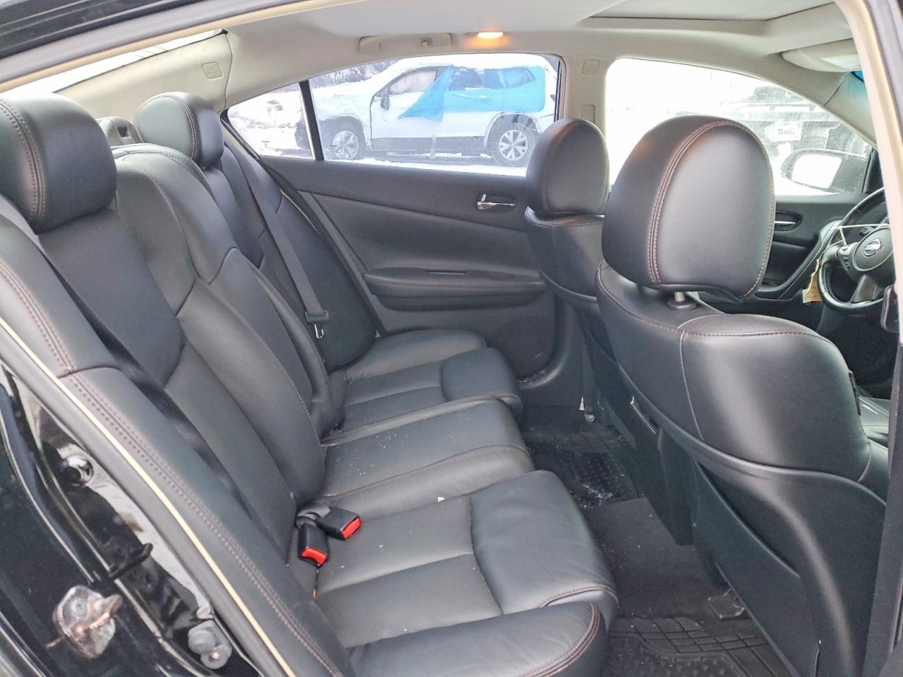 2010 NISSAN MAXIMA S photo 28