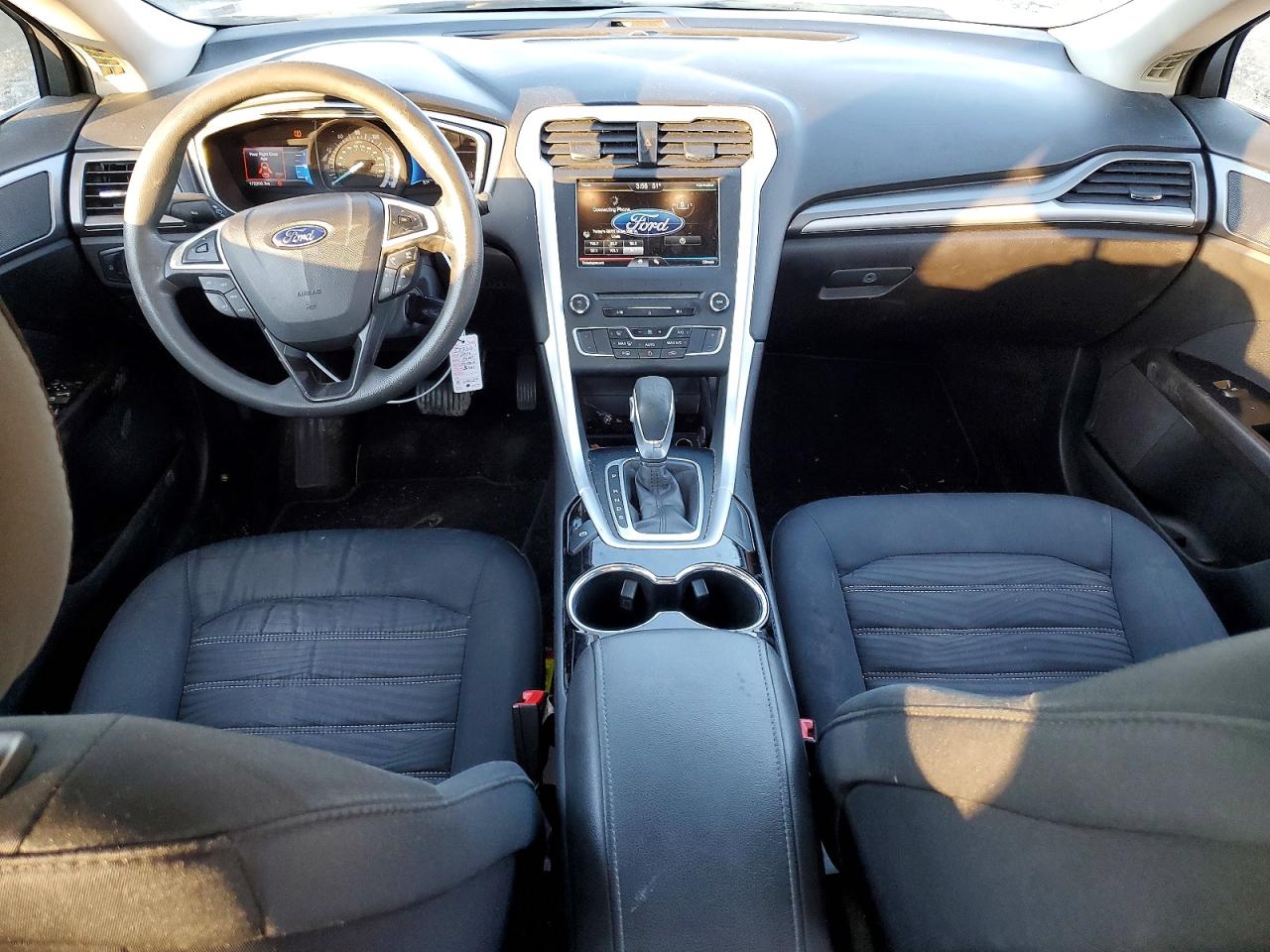 2016 FORD FUSION SE photo 8