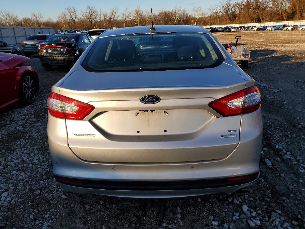2016 FORD FUSION SE photo 6