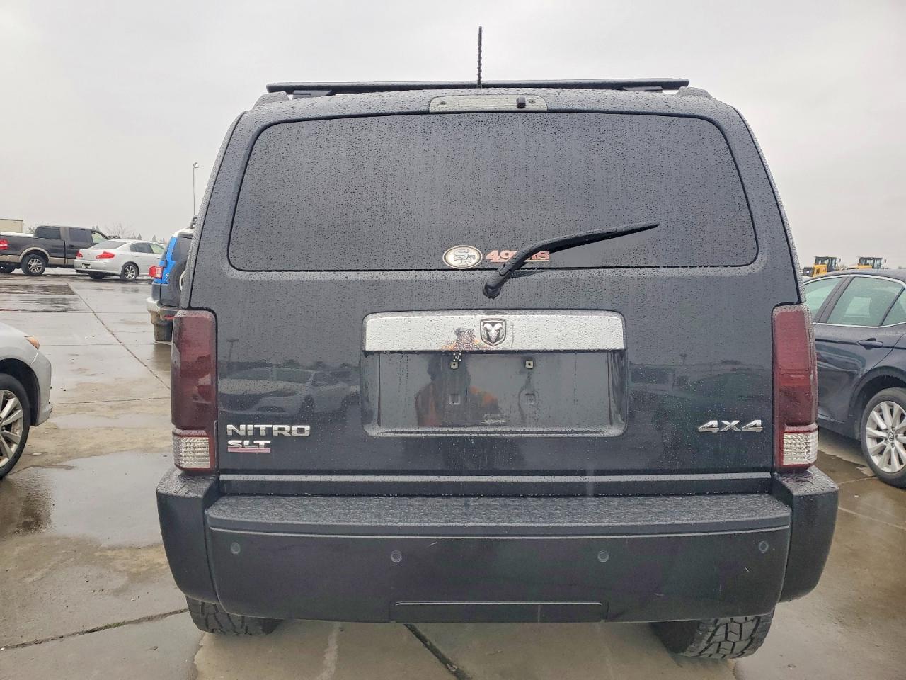 2008 DODGE NITRO SLT photo 6