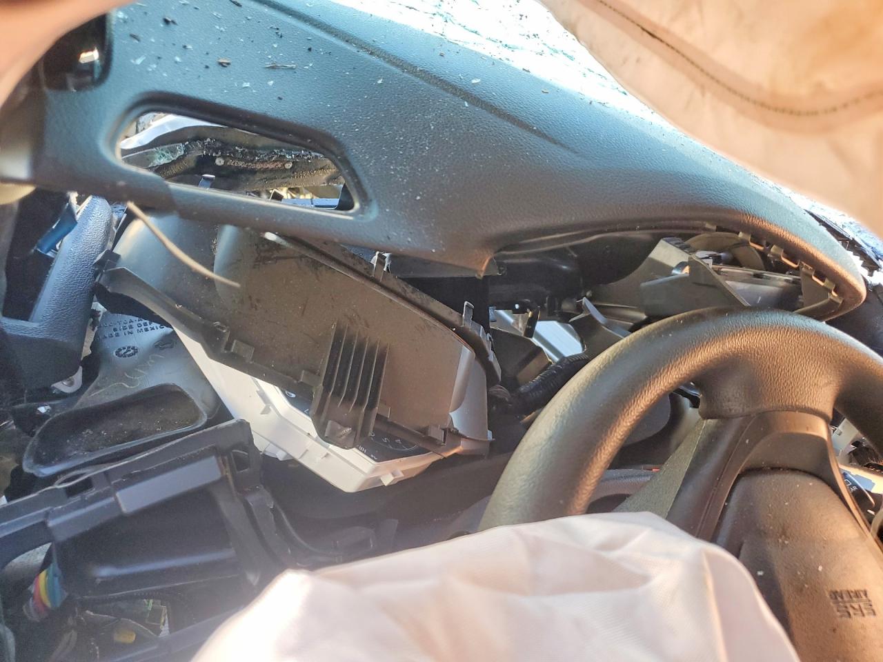 2016 HONDA CR-V LX photo 9