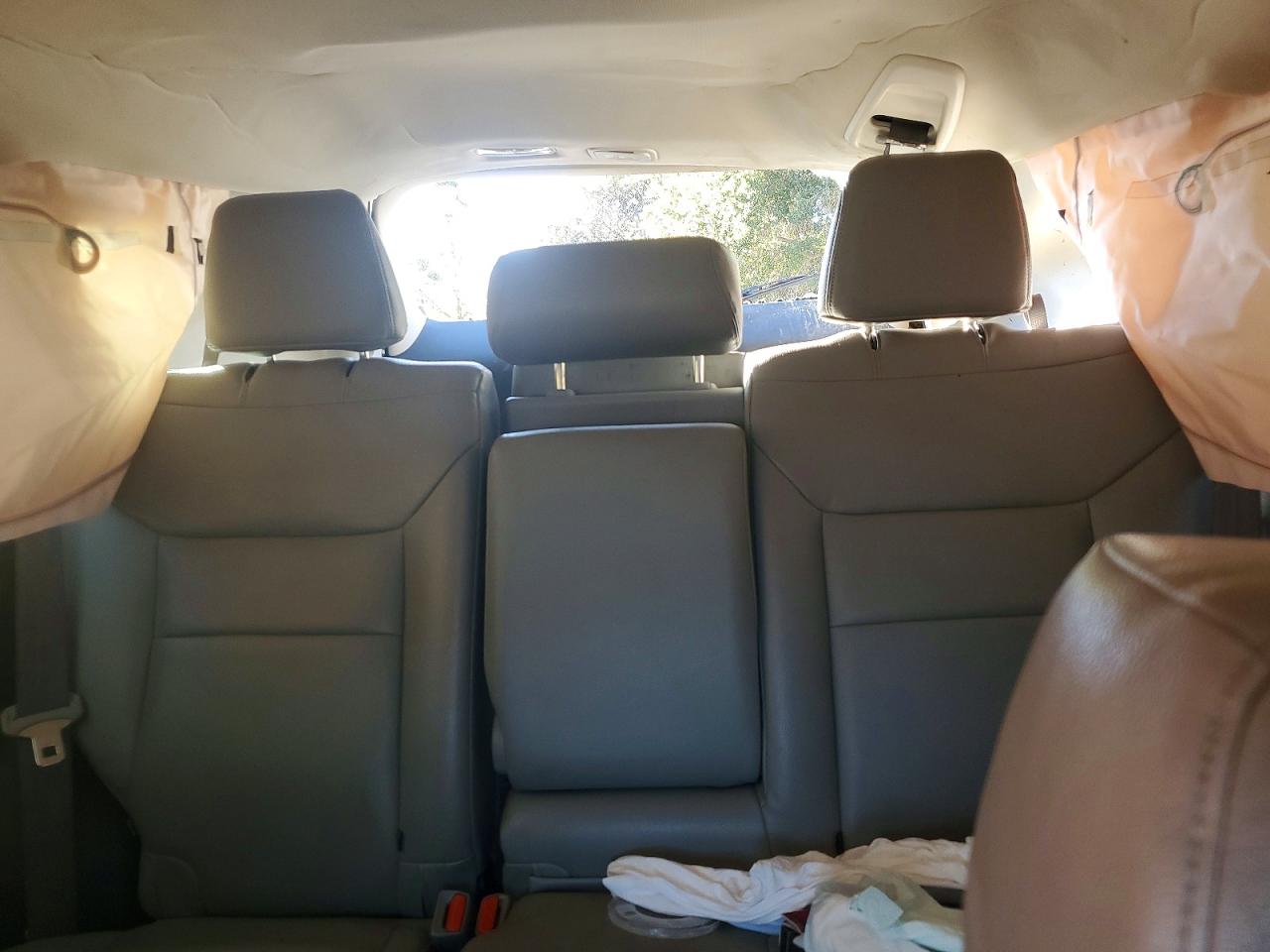 2016 HONDA CR-V LX photo 10