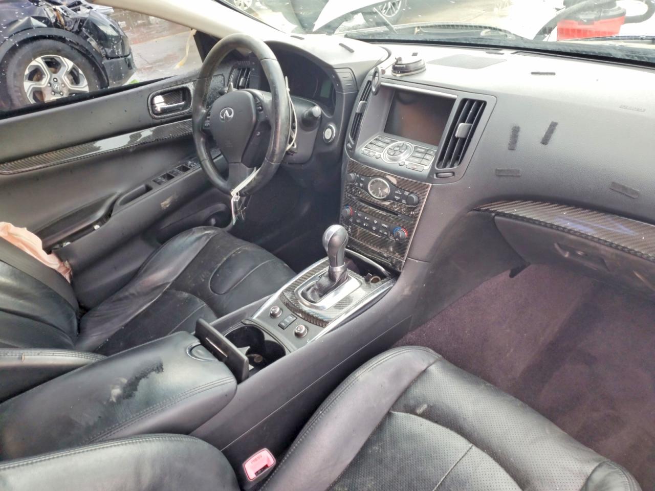 2013 INFINITI G37 photo 7