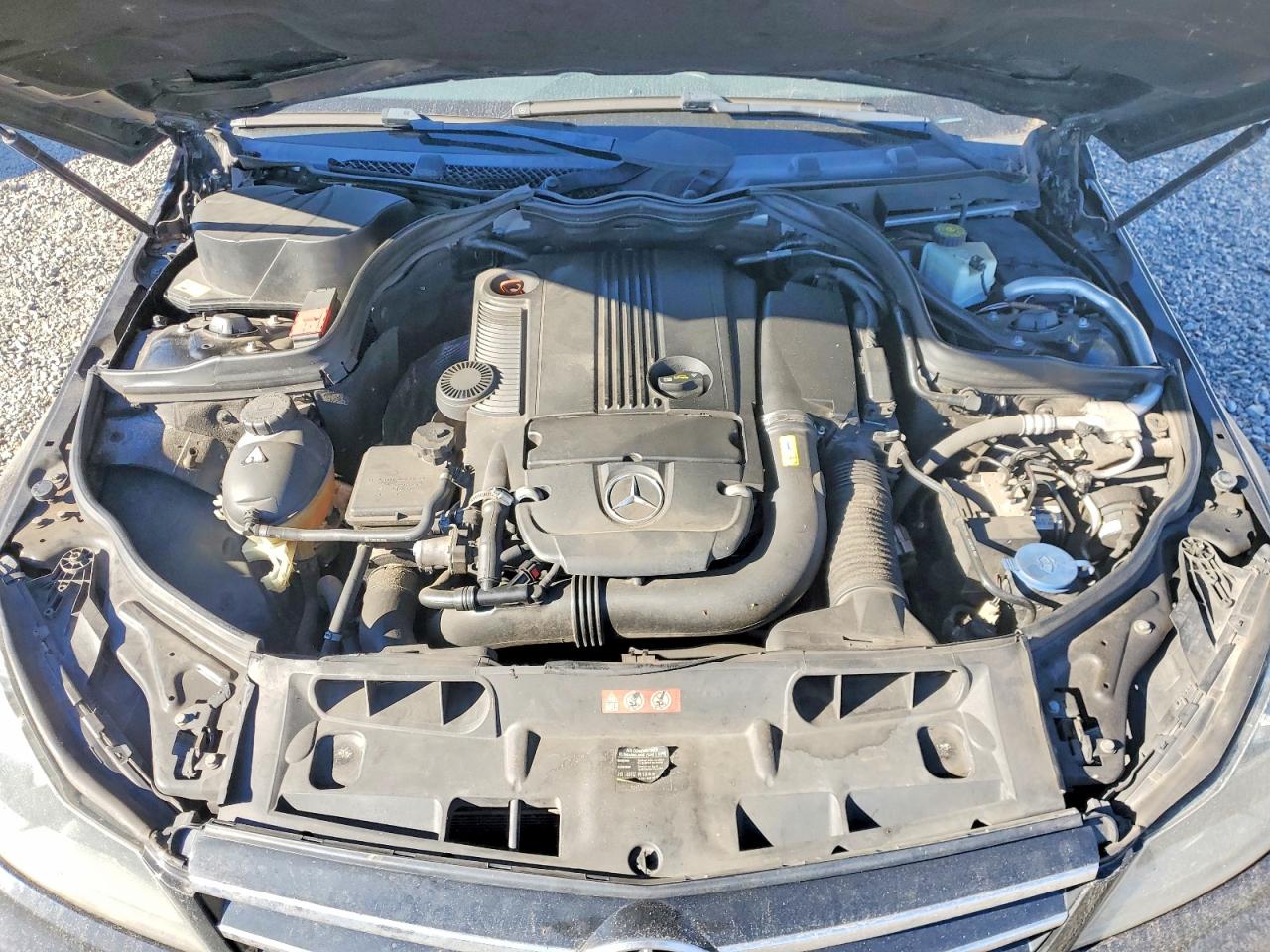 2014 MERCEDES-BENZ C 250 photo 11