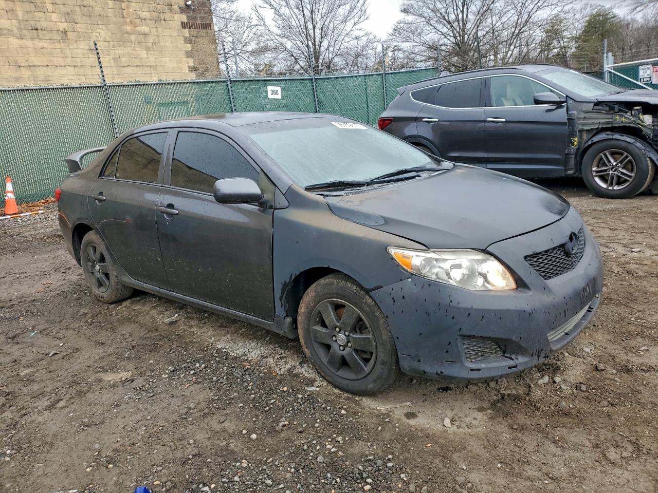 2010 TOYOTA COROLLA BASE photo 4