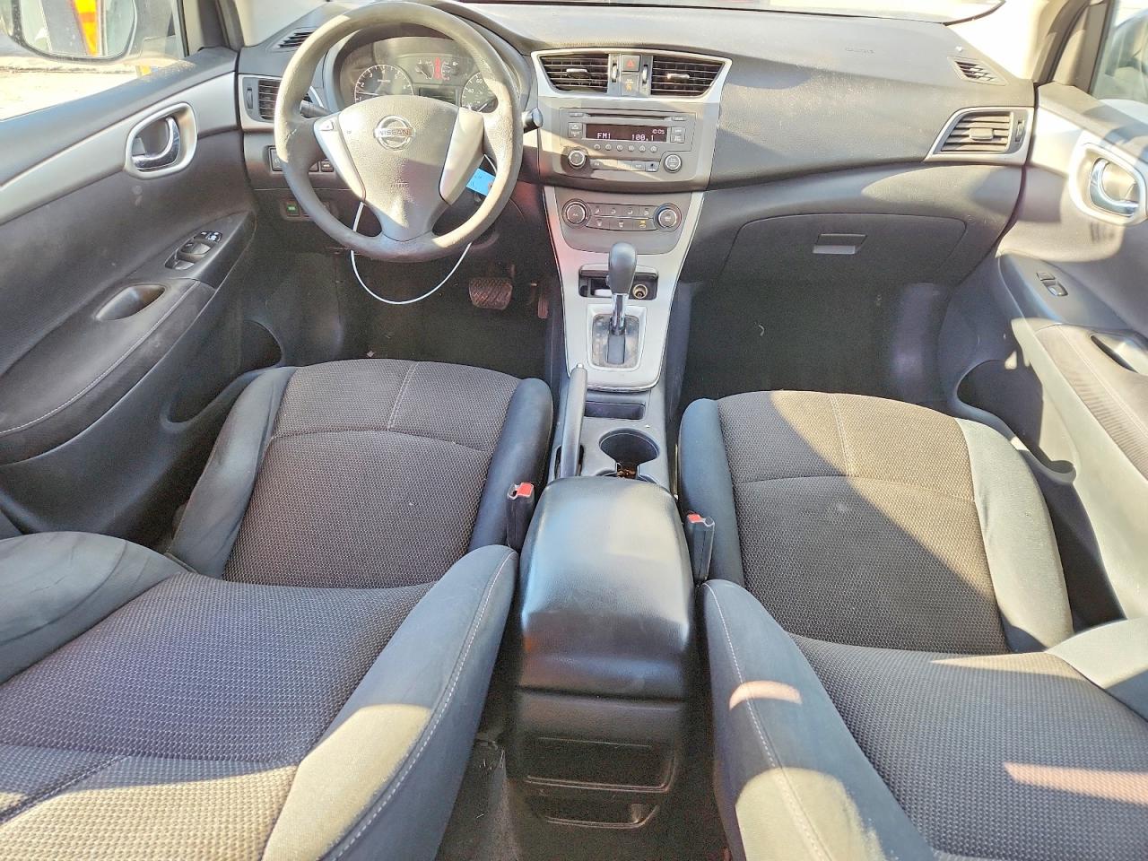 2014 NISSAN SENTRA S photo 8