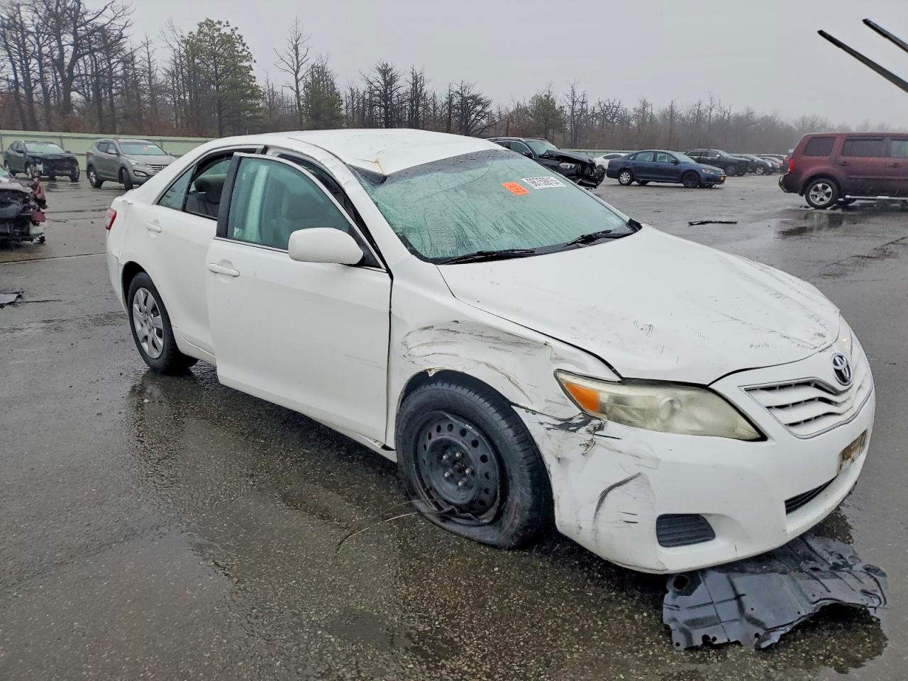 2011 TOYOTA CAMRY BASE photo 4