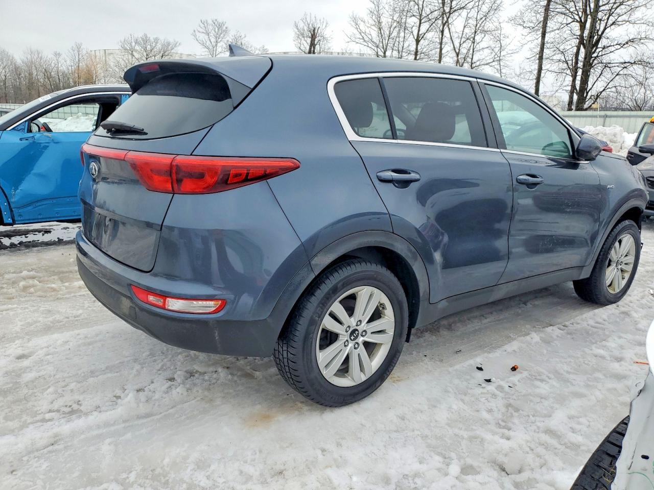 2019 KIA SPORTAGE LX photo 3