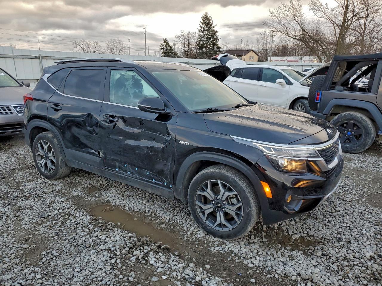 2021 KIA SELTOS EX photo 4