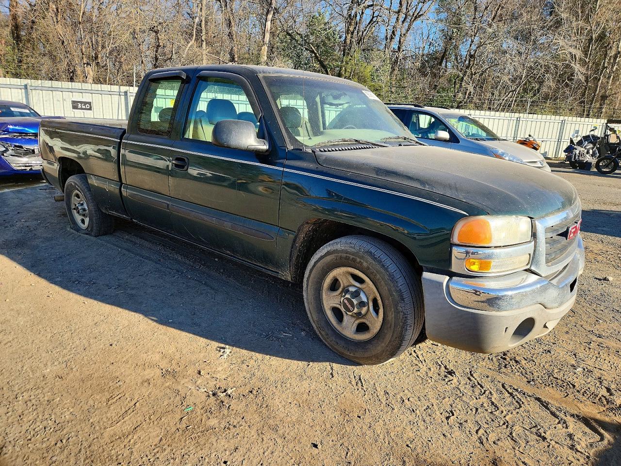 2004 GMC NEW SIERRA C1500 photo 7