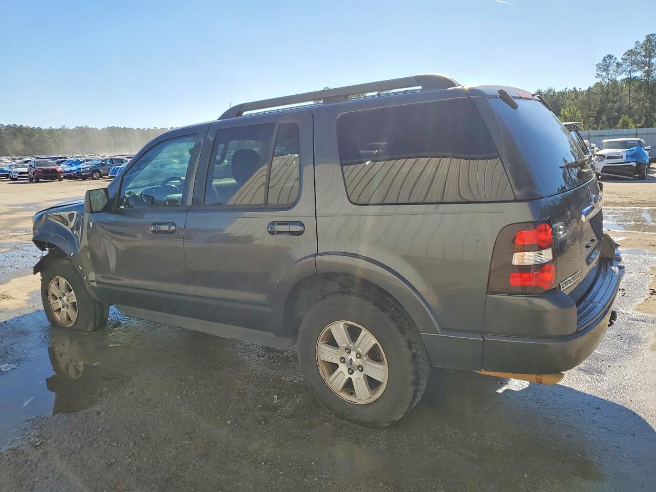 2010 FORD EXPLORER XLT photo 2