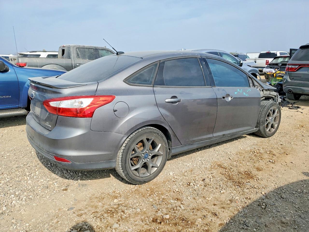 2013 FORD FOCUS SE photo 3