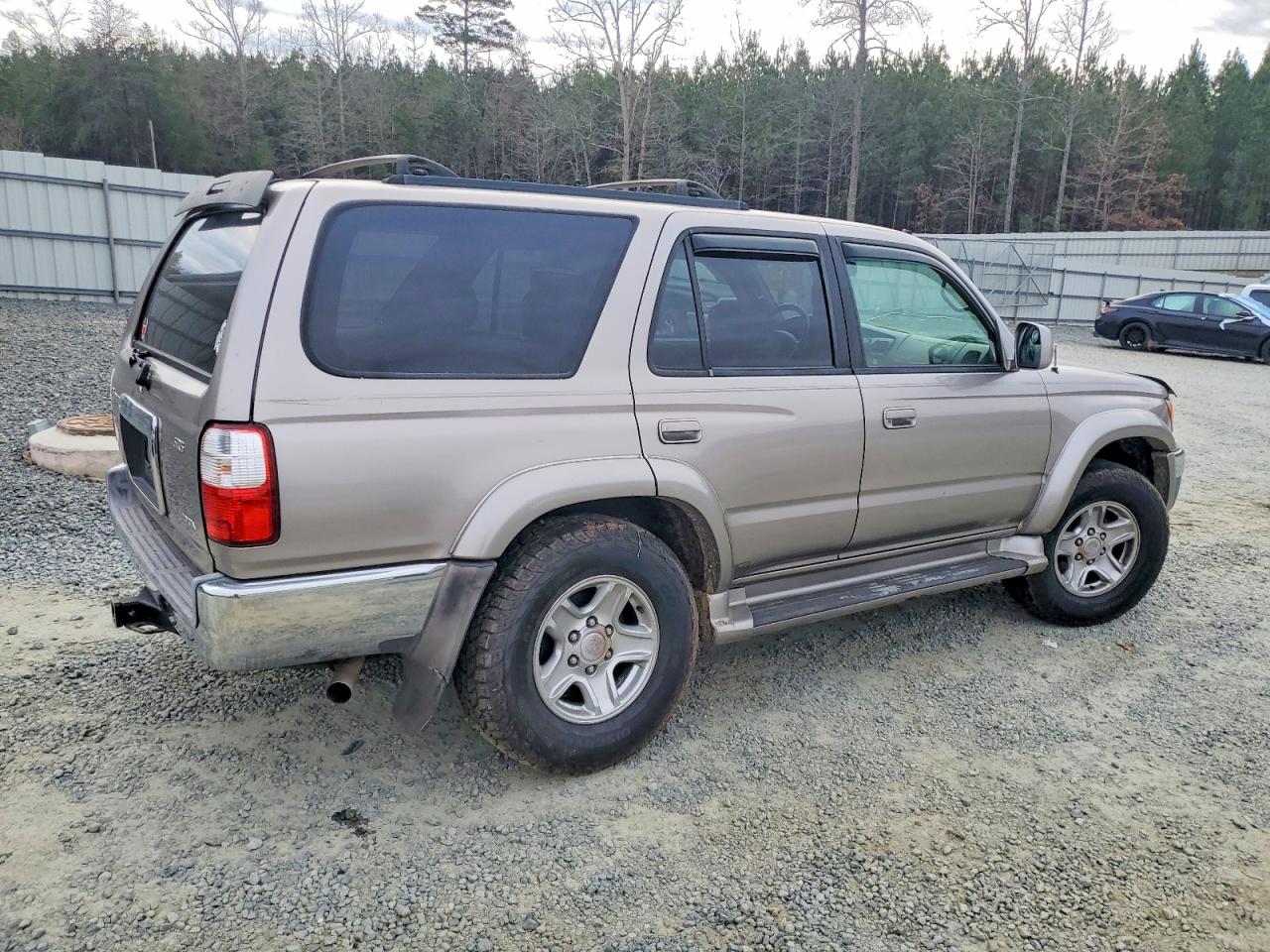 2002 TOYOTA 4RUNNER SR5 photo 3