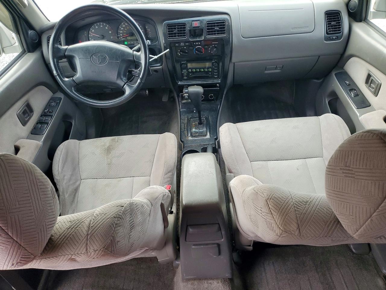 2002 TOYOTA 4RUNNER SR5 photo 8