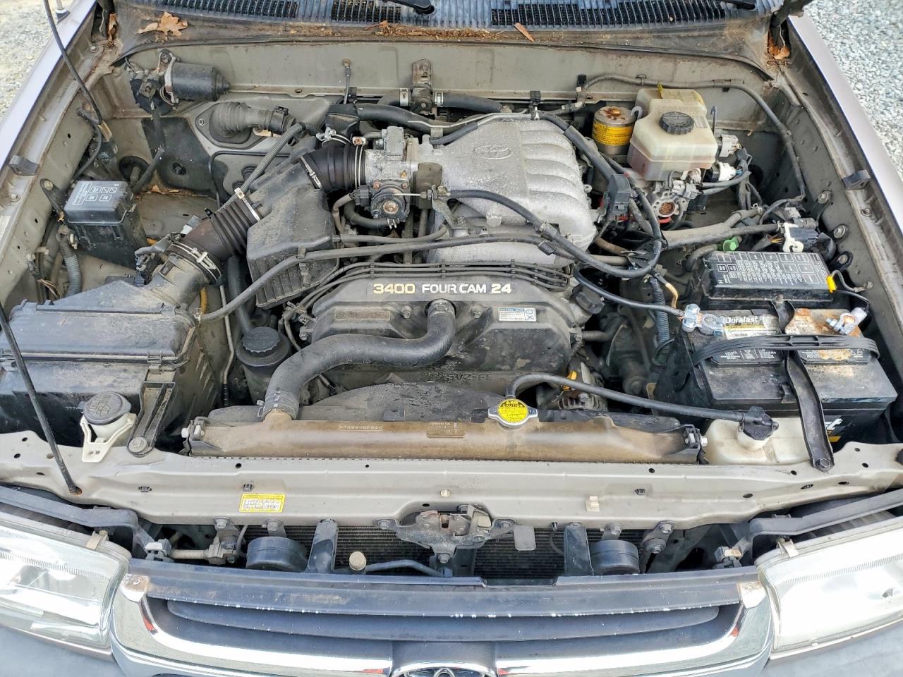 2002 TOYOTA 4RUNNER SR5 photo 12