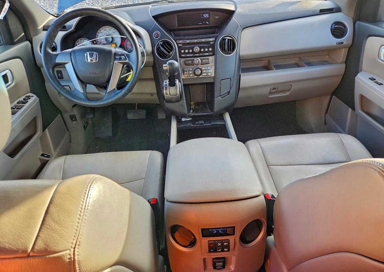 2012 HONDA PILOT LX photo 8