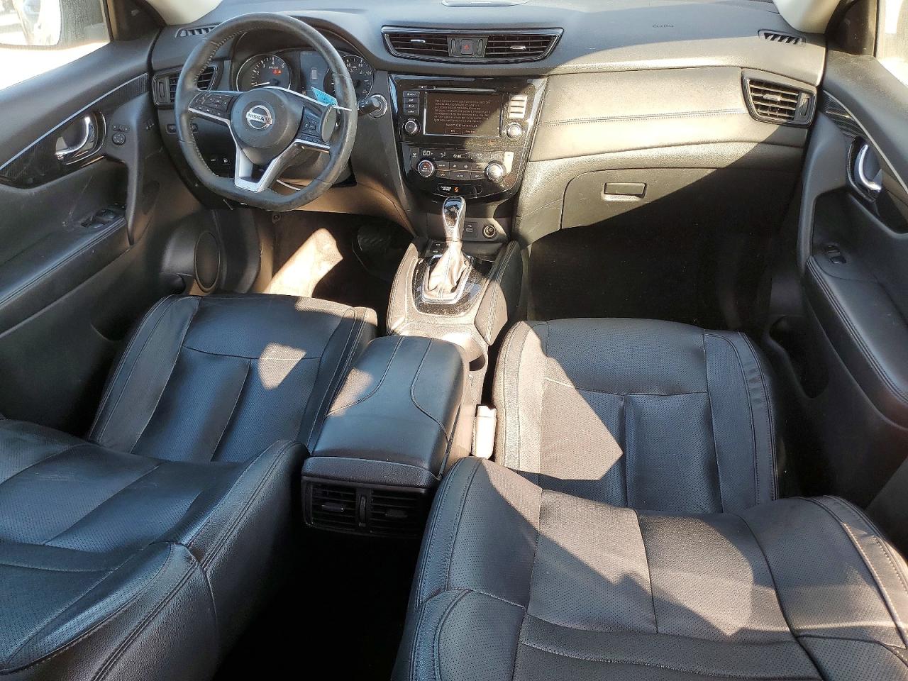 2019 NISSAN ROGUE S photo 8