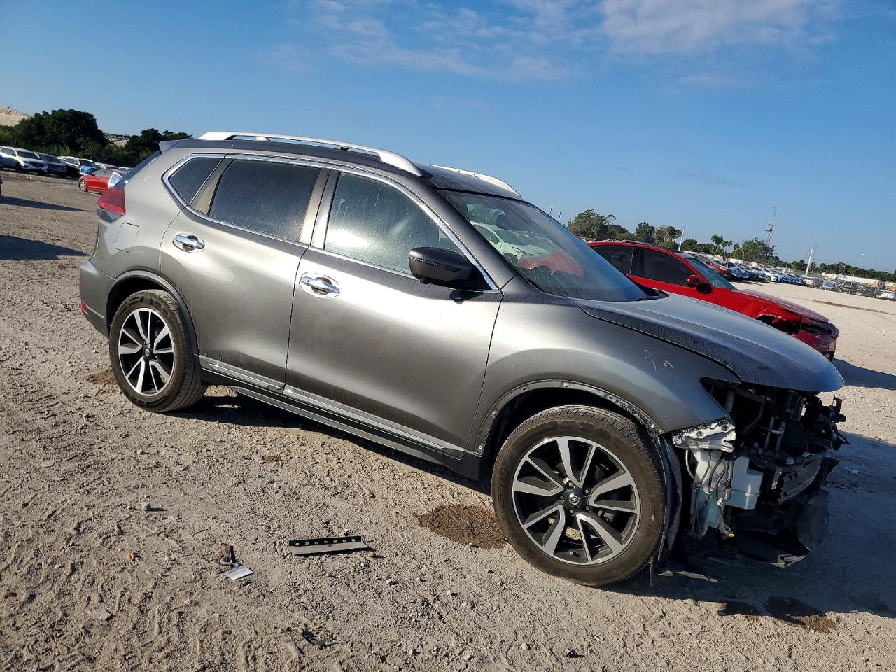 2019 NISSAN ROGUE S photo 4