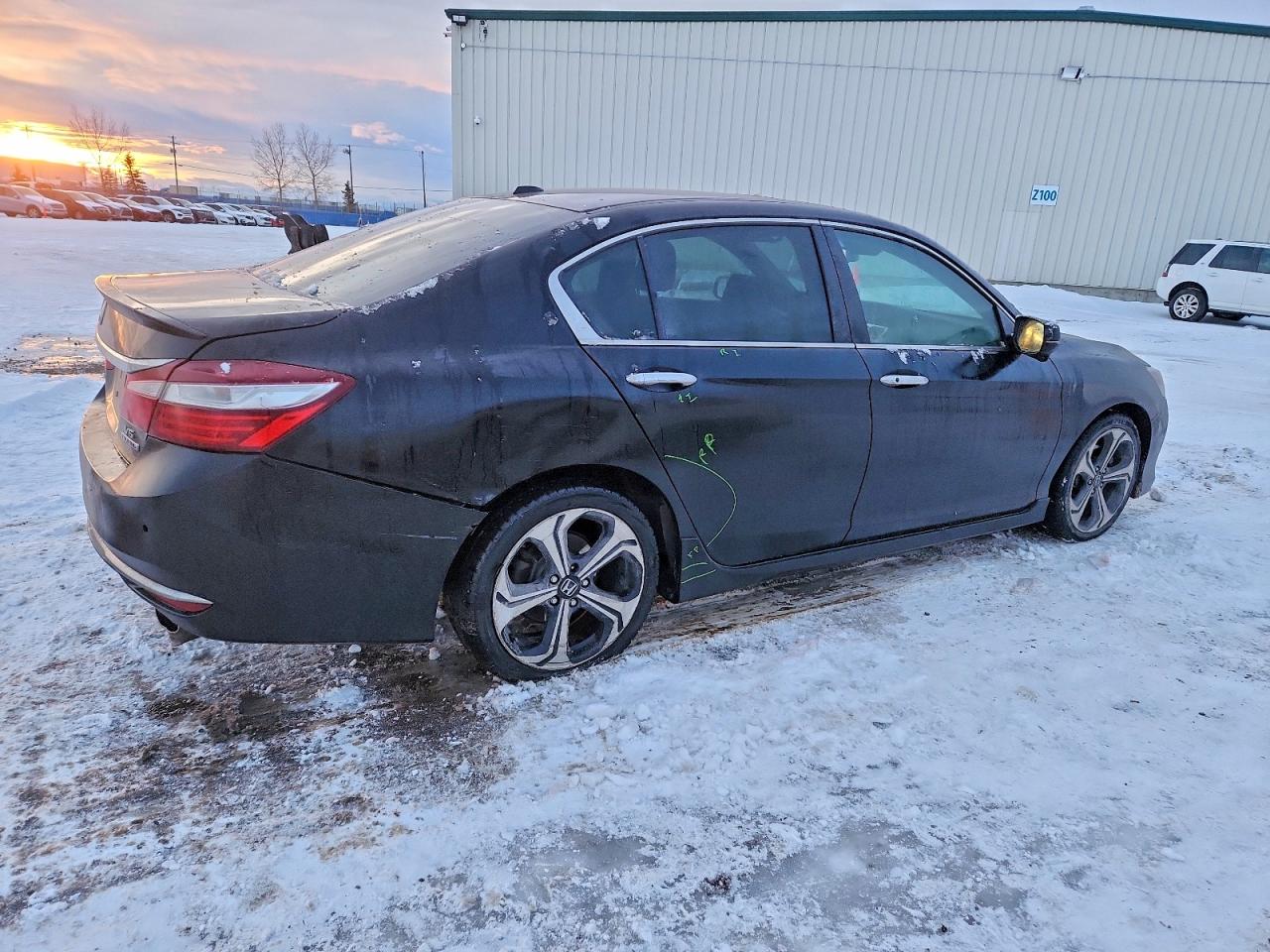 2016 HONDA ACCORD TOURING photo 3
