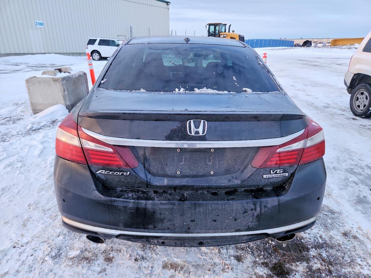 2016 HONDA ACCORD TOURING photo 6