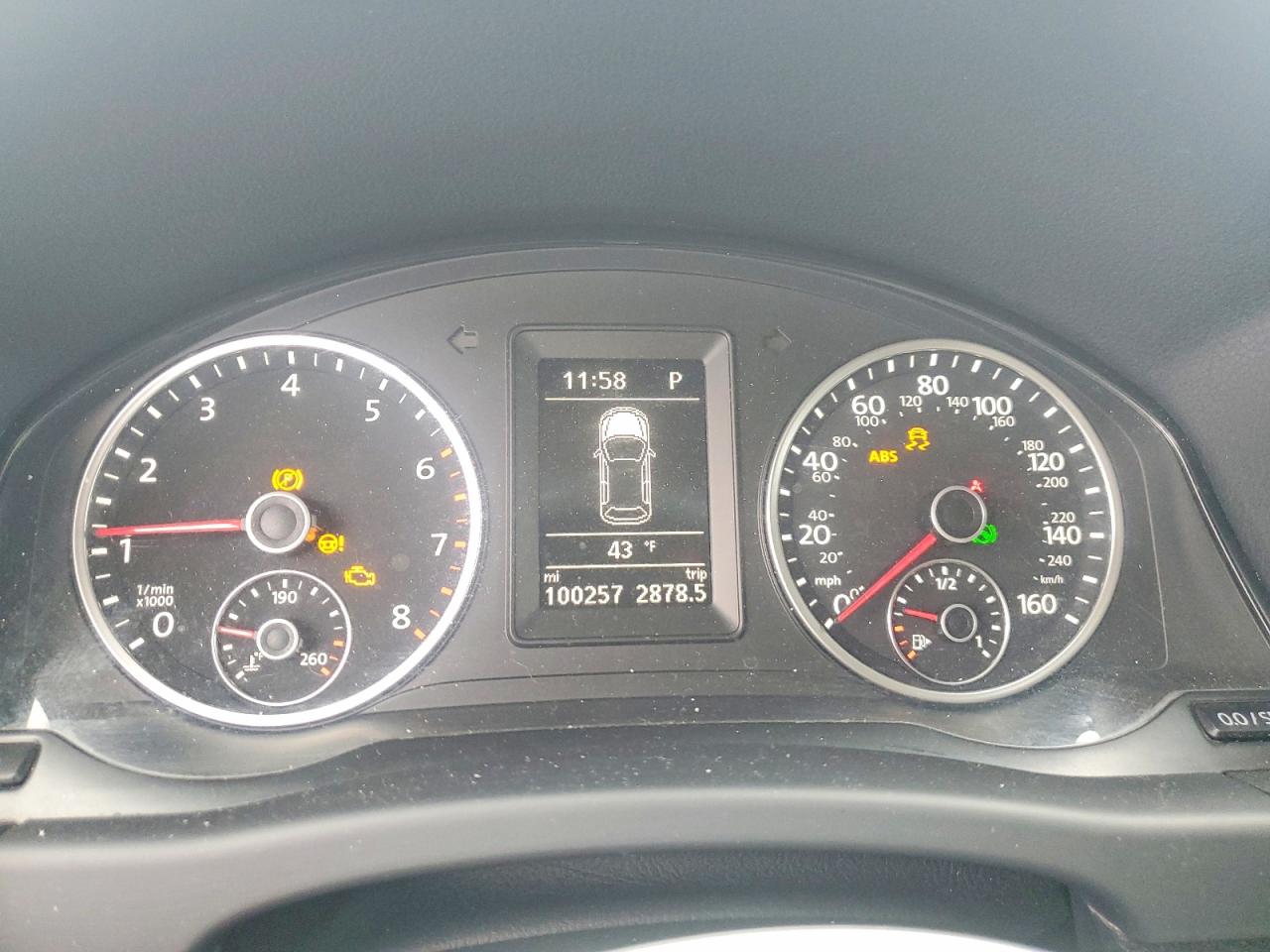 2016 VOLKSWAGEN TIGUAN S photo 9