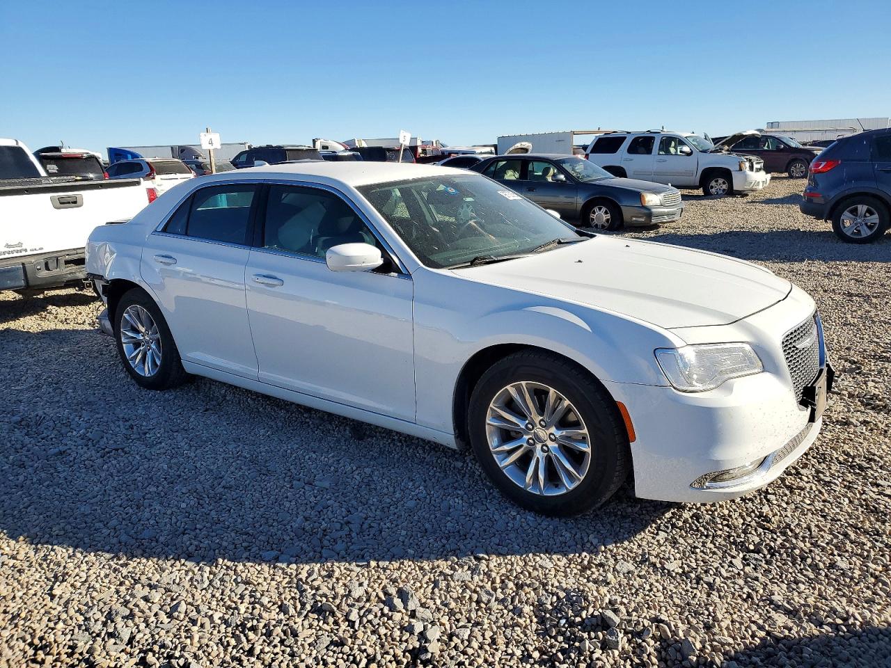 2021 CHRYSLER 300 TOURING photo 4