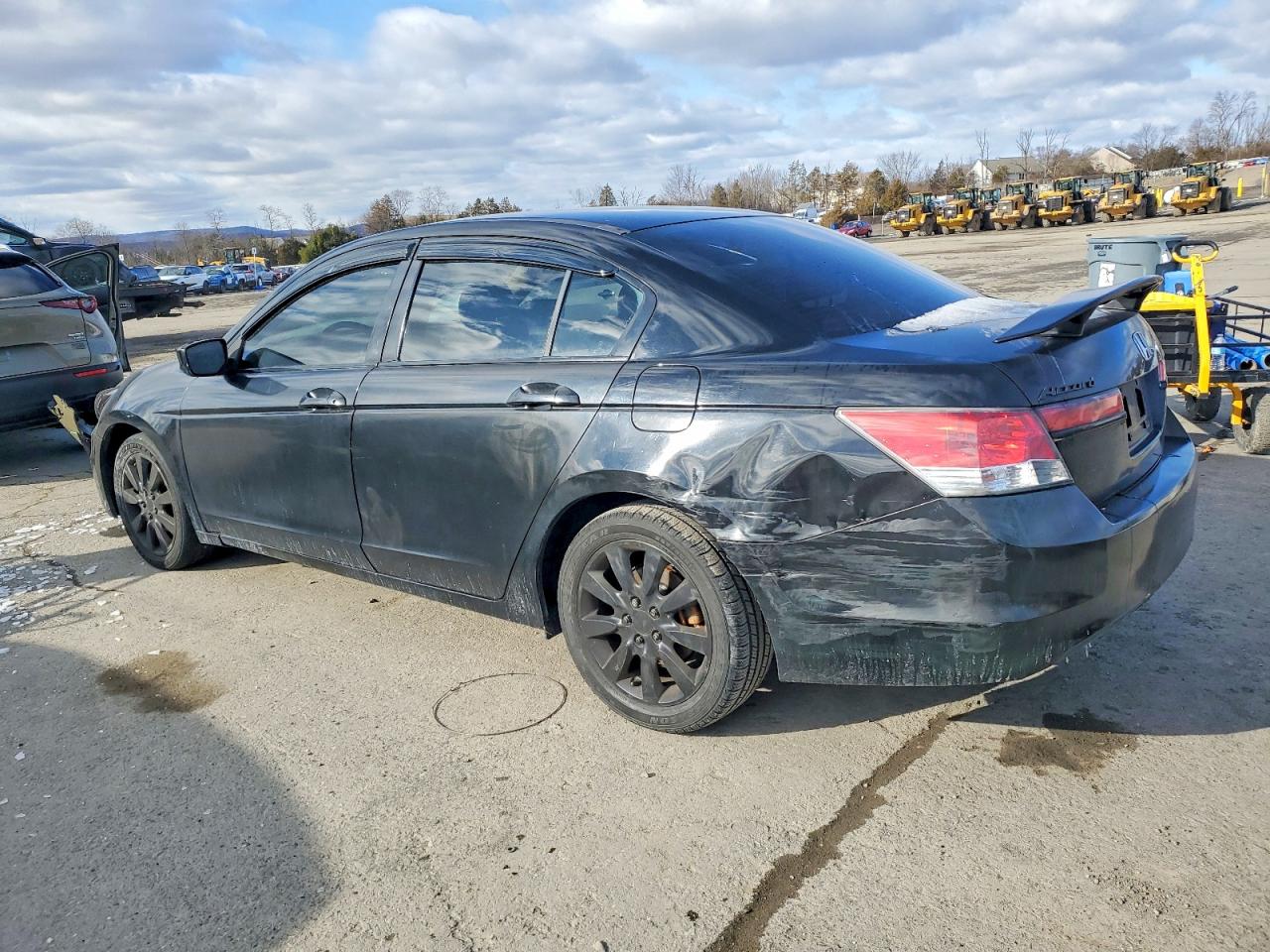 2012 HONDA ACCORD LX photo 2