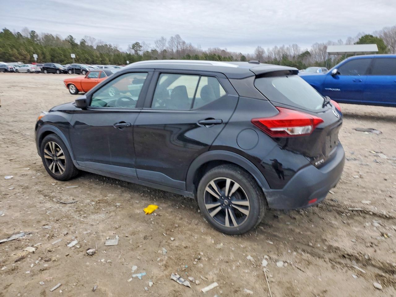 2019 NISSAN KICKS S photo 2