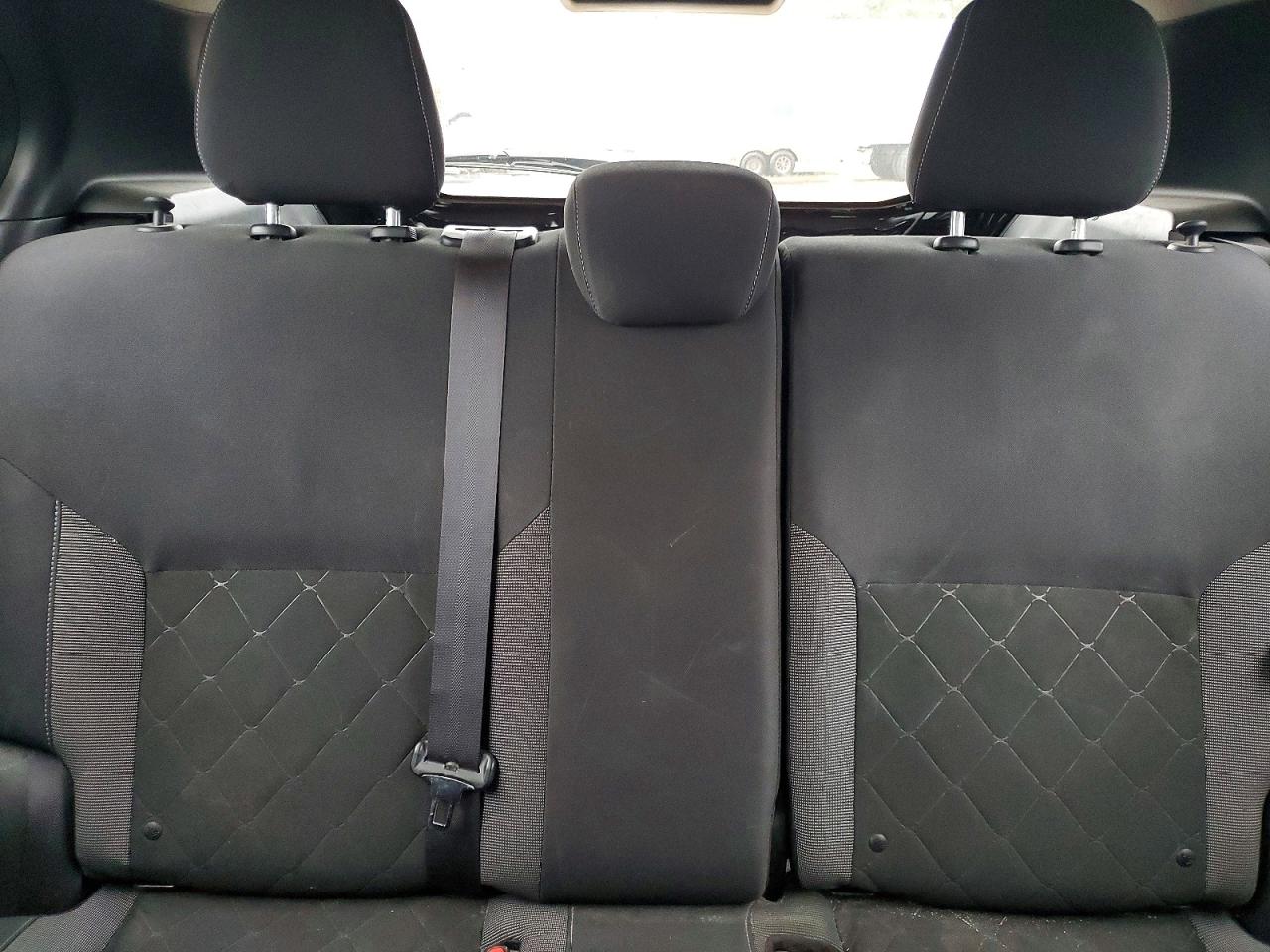 2019 NISSAN KICKS S photo 10