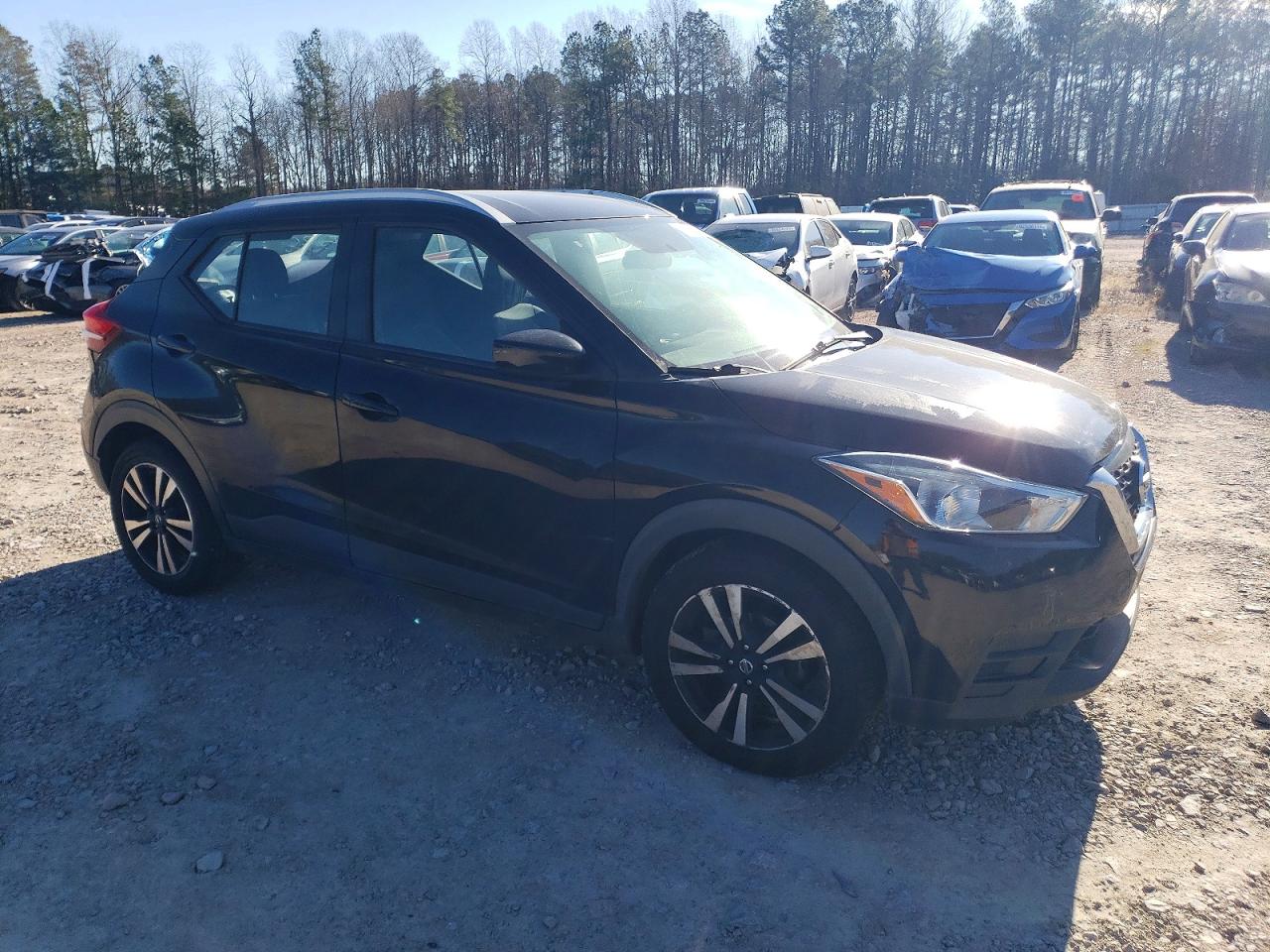 2019 NISSAN KICKS S photo 4
