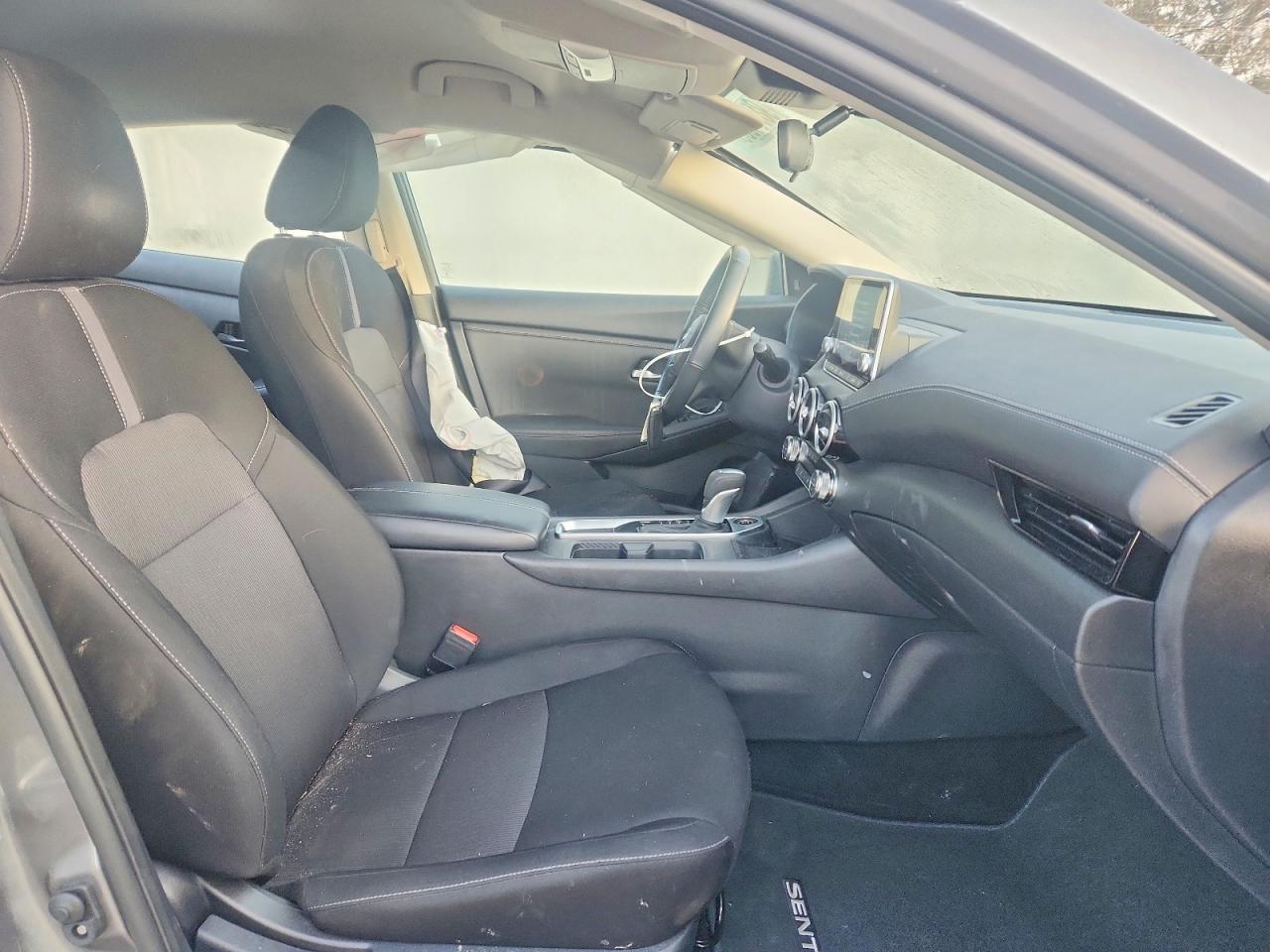 2024 NISSAN SENTRA SV photo 13
