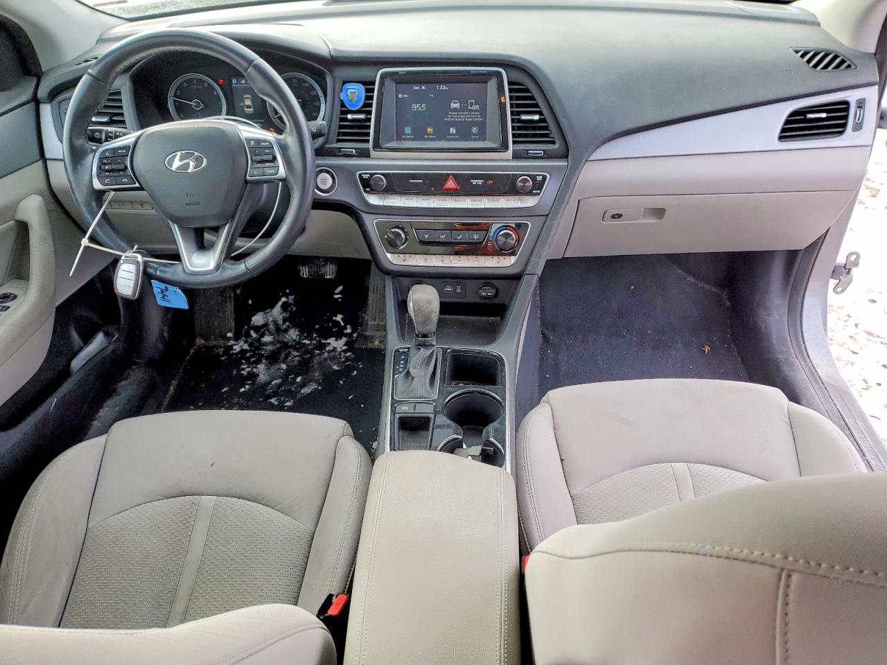 2018 HYUNDAI SONATA SPORT photo 8