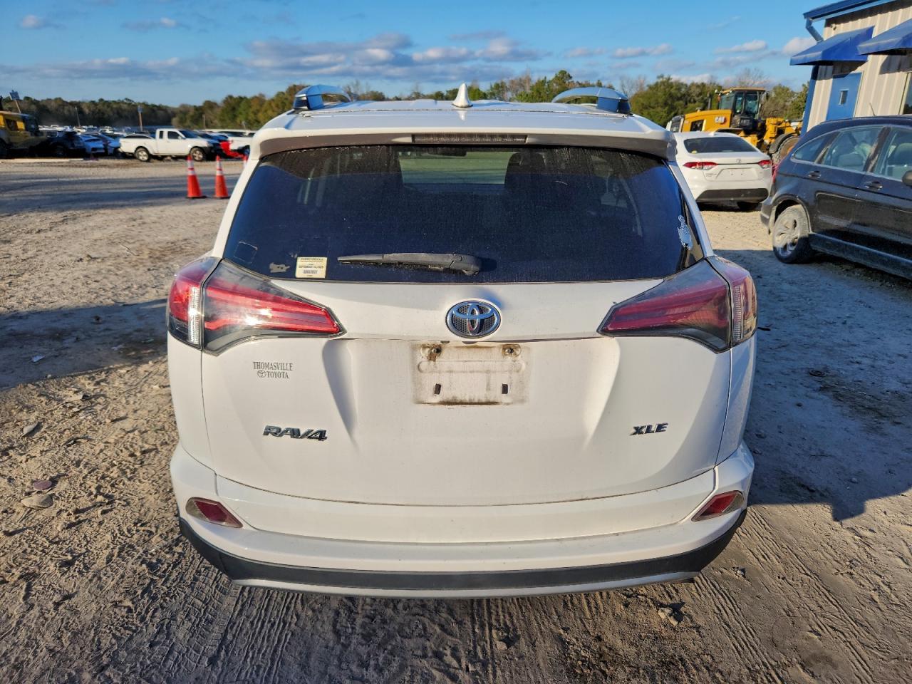 2016 TOYOTA RAV4 XLE photo 6