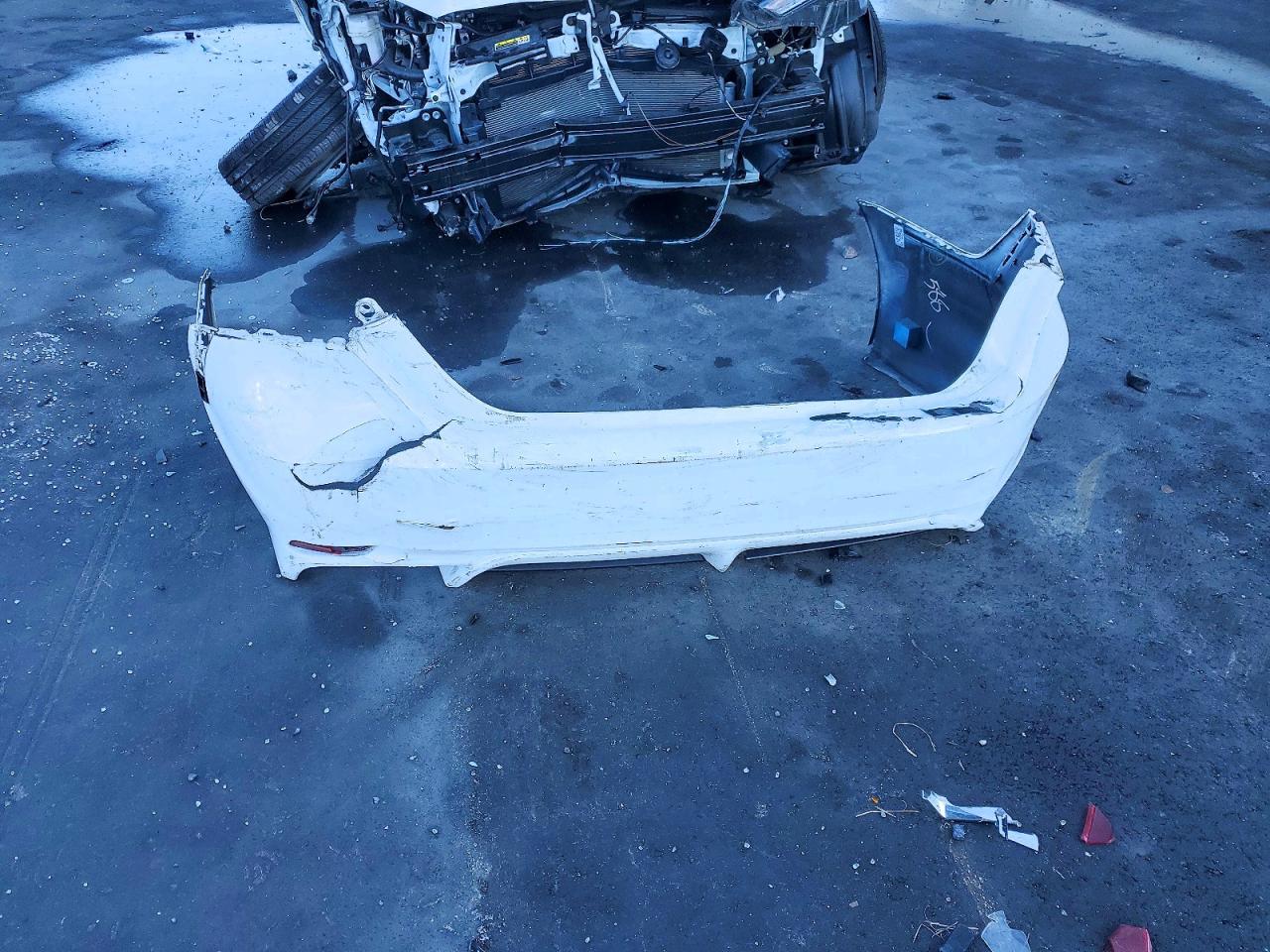 2019 TOYOTA CAMRY L photo 12
