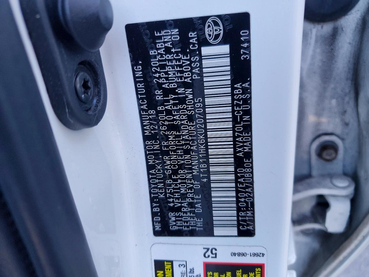 2019 TOYOTA CAMRY L photo 13