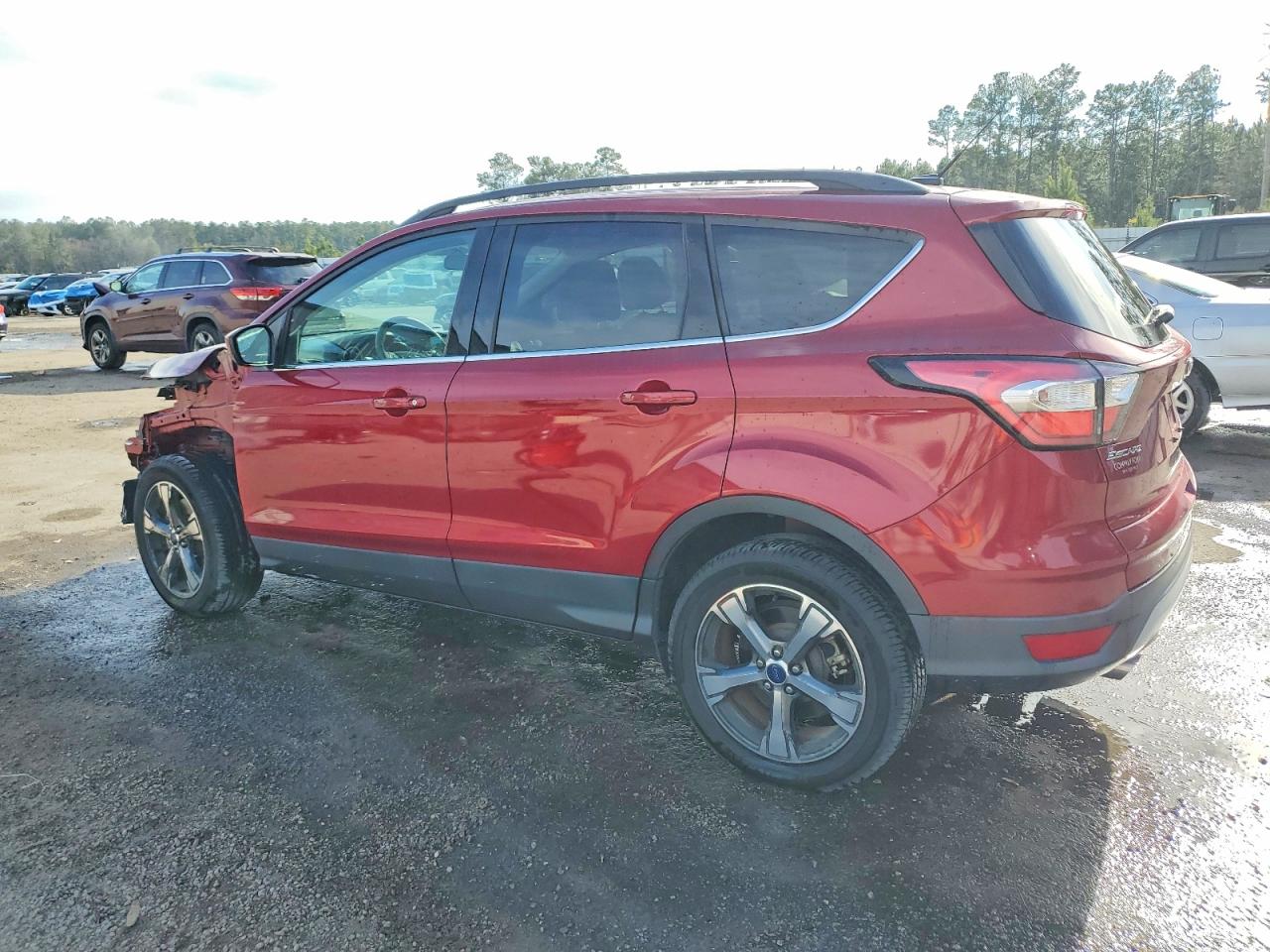 2017 FORD ESCAPE SE photo 2