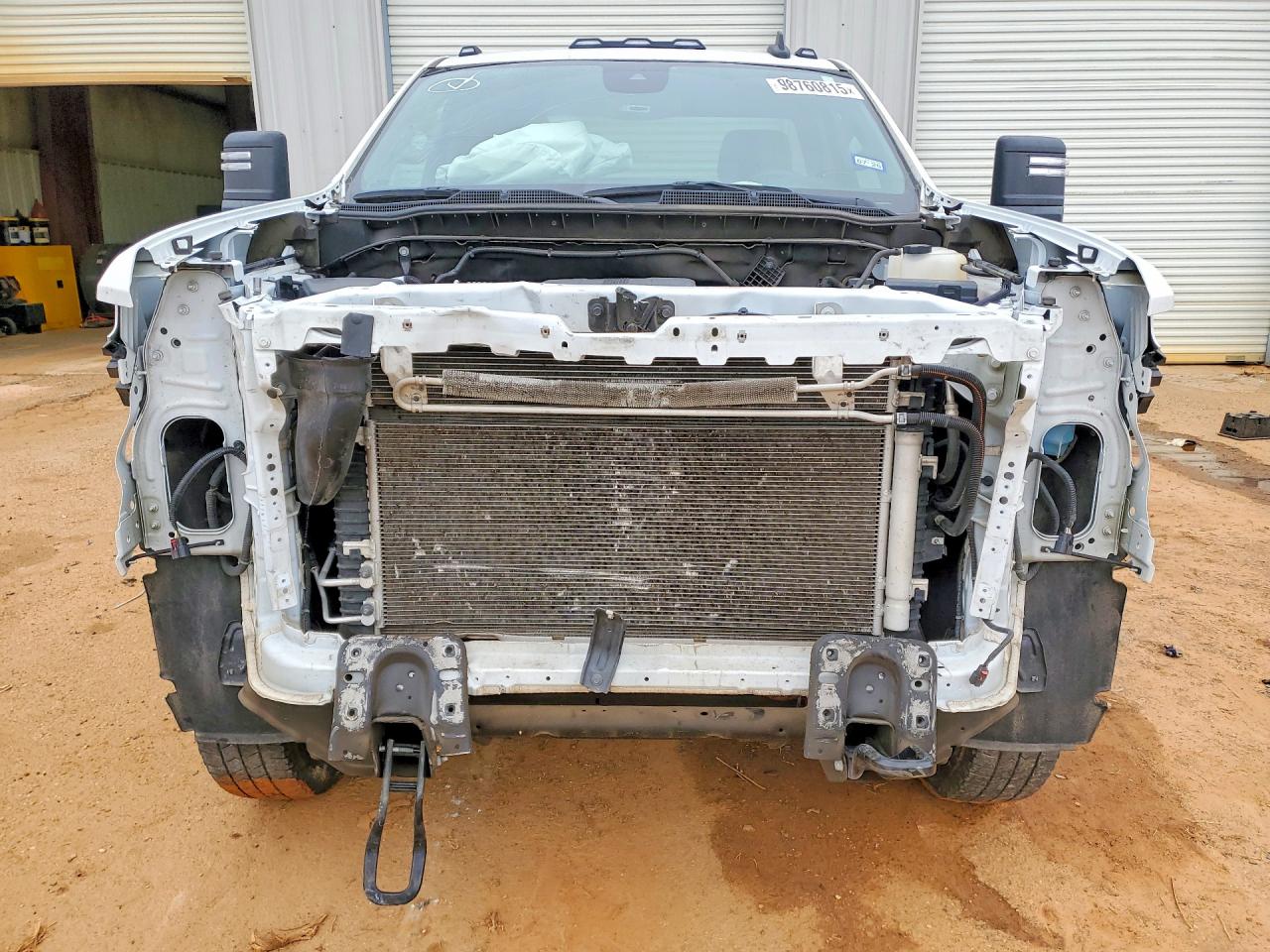 2024 CHEVROLET SILVERADO HD TRUCK CAB AND CHASSIS photo 5