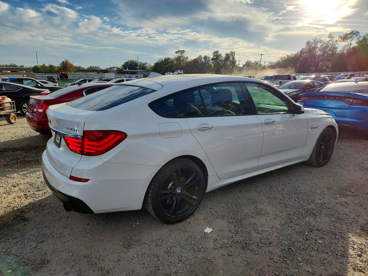 2013 BMW 535 IGT photo 3