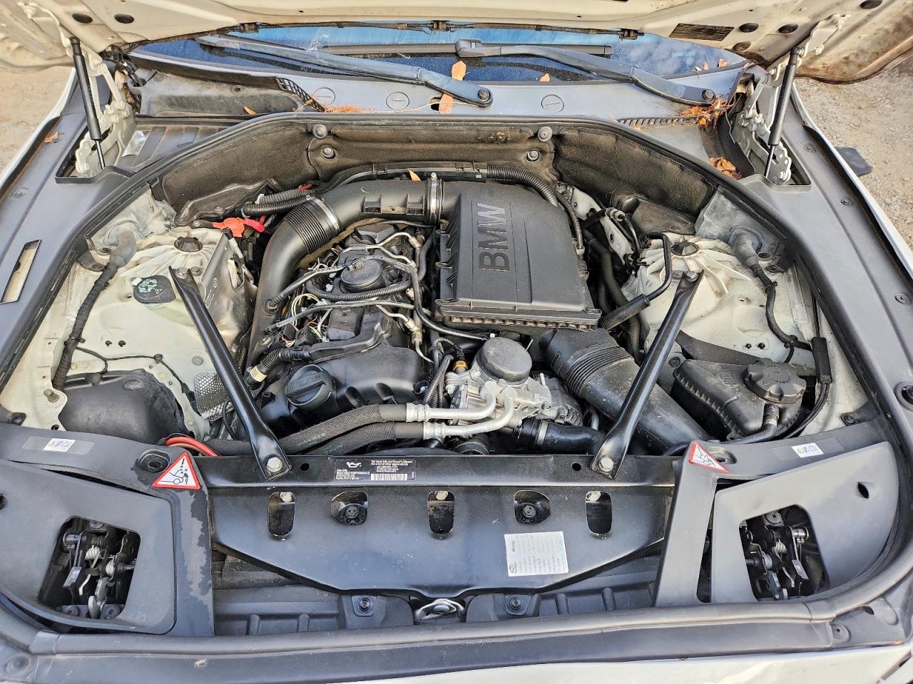 2013 BMW 535 IGT photo 12