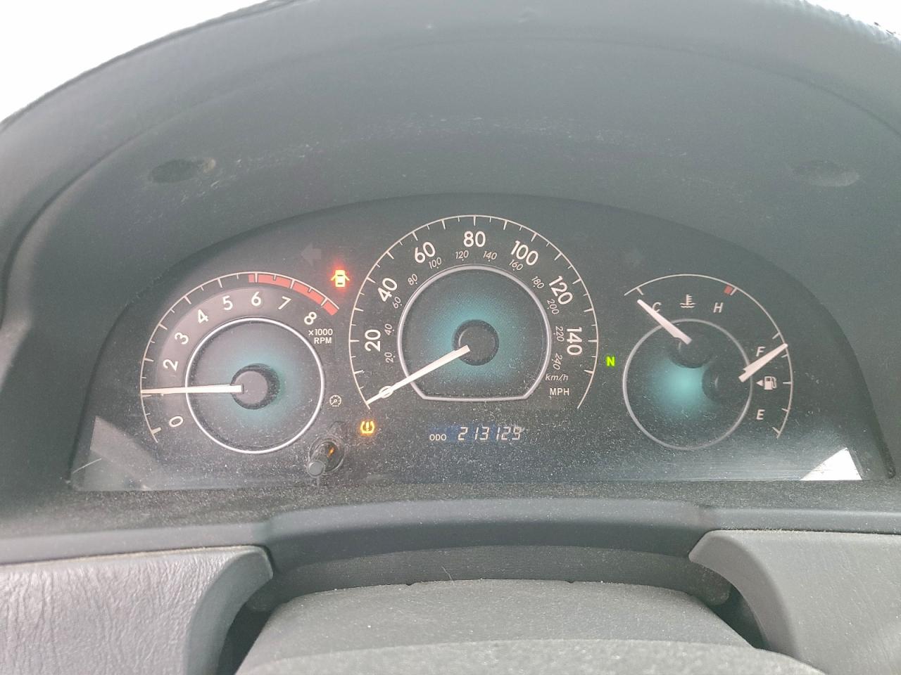 2008 TOYOTA CAMRY SOLARA SE photo 9